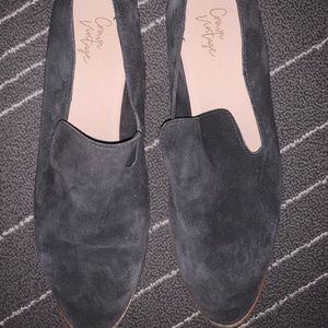 Crown Vintage dark grey flats